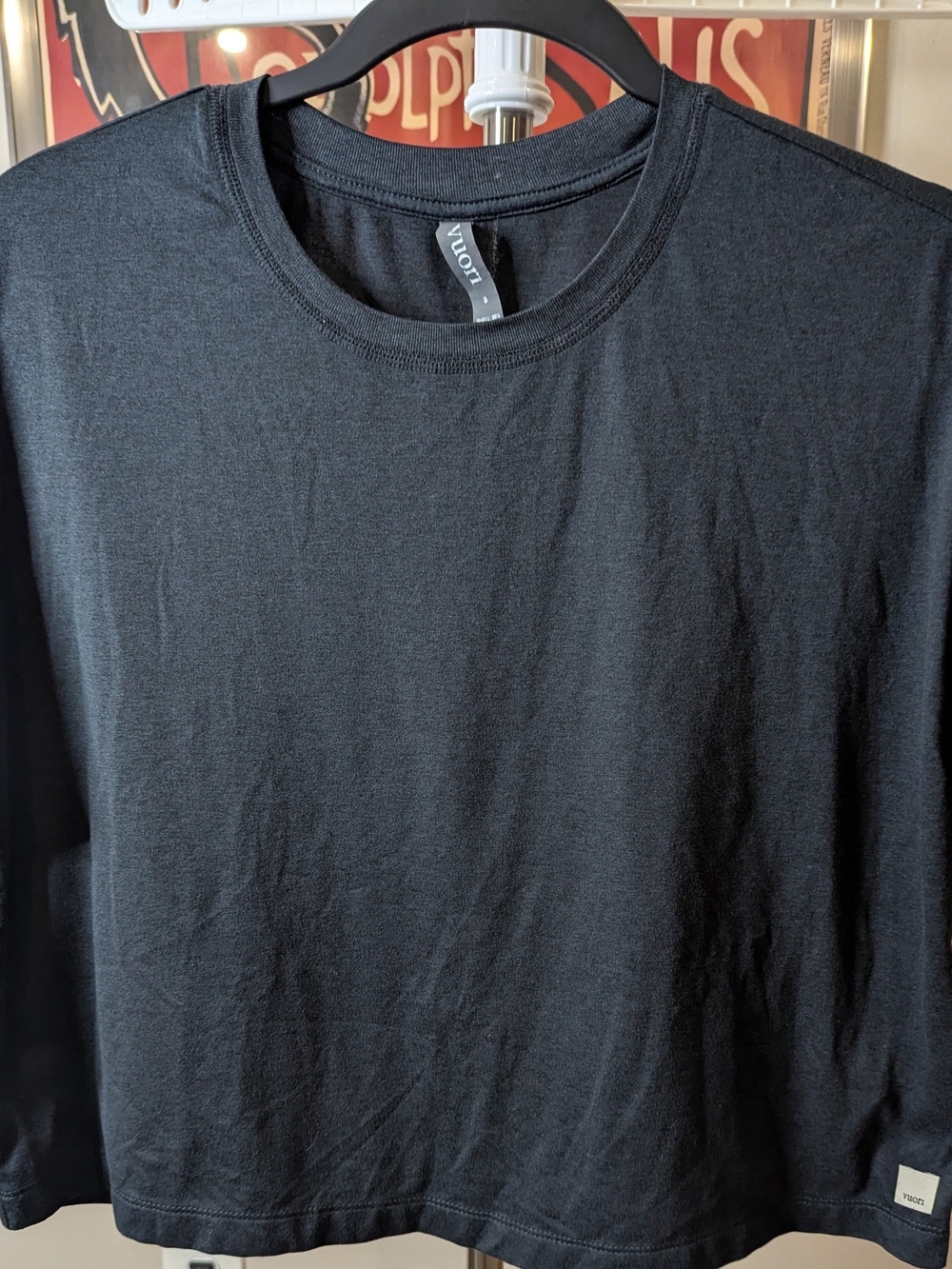 $28 Vuori Women's Small Energy Tee in Black Heather EUC